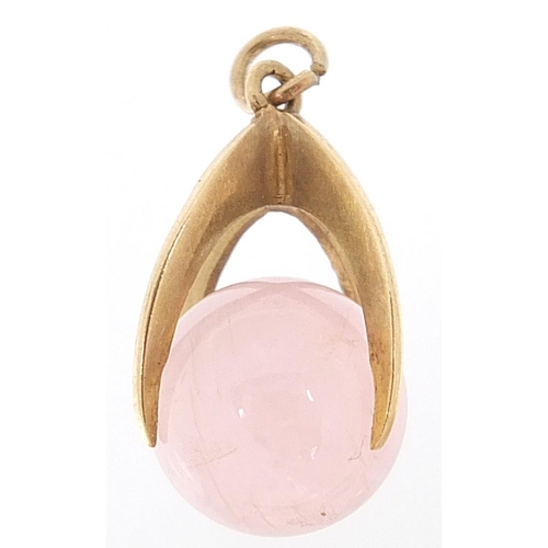 1727 - 9ct gold rose quartz ball pendant, 2.3cm high, 4.1g