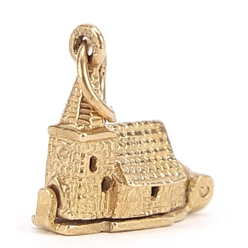 1823 - 9ct gold opening church charm, 1.3cm wide, 1.6g