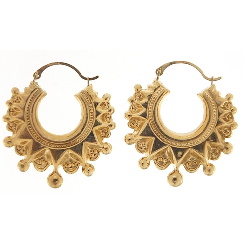 1675 - Pair of 9ct gold Victorian style hoop earrings, 2.6cm in diameter, 2.2g