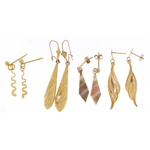 1982 - Four pairs of 9ct gold and yellow metal earrings including a 9ct gold three tone example, the larges... 