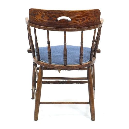 885 - Oak chair with curved back, 77cm high