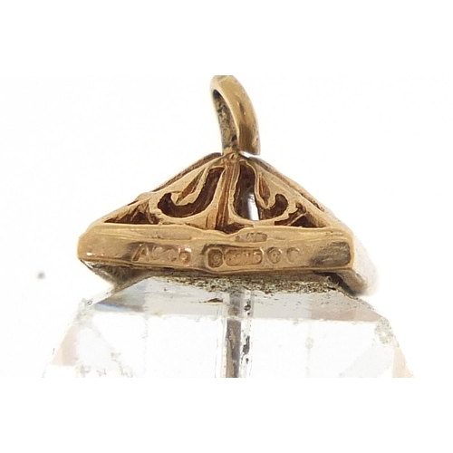 2091 - 9ct gold mounted crystal lantern charm, 2.6cm high, 8.3g