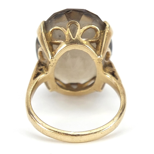 1830 - 9ct gold smoky quartz ring, size N, 7.5g