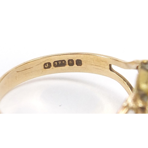 1964 - 9ct gold diamond ring, size M, 1.9g