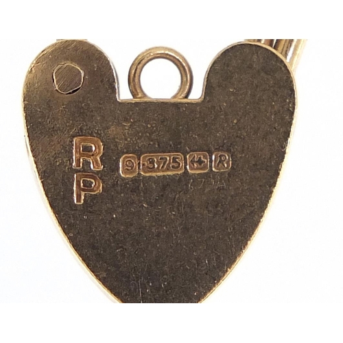 2143 - 9ct gold love heart padlock, 2.0cm high, 1.7g