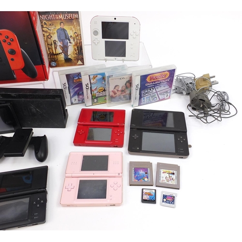 1518 - Collection of hand held games consoles with games including Nintendo DS, PlayStation PSP and Nintend... 