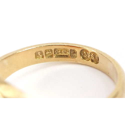 1818 - 9ct gold carnelian signet ring, size S, 6.8g