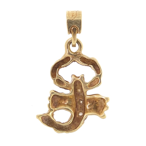 2103 - 14ct gold scorpion pendant set with clear stones, 2.2cm high, 1.2g