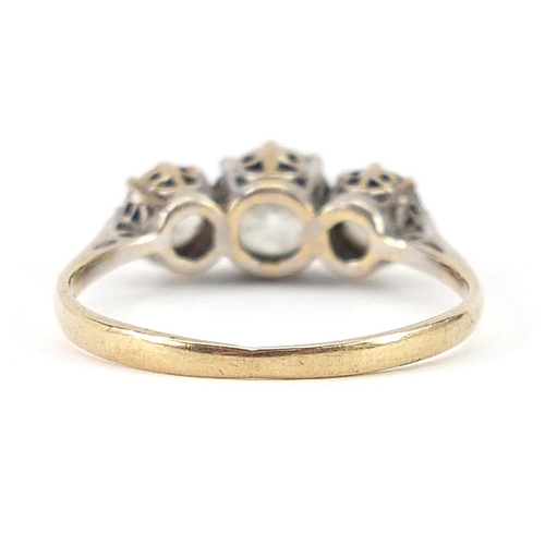 1971 - 9ct gold three stone ring, size M, 1.7g