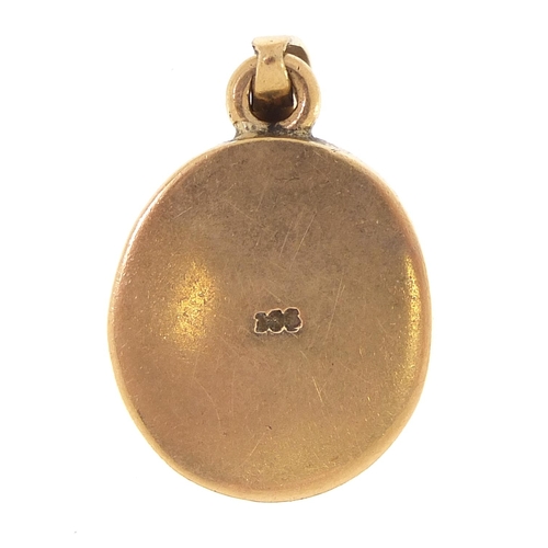 1933 - 9ct gold mounted shell pendant, 3.0cm high, 5.6g