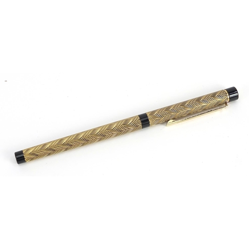 565 - Sheaffer fountain pen with 14ct gold nib and box