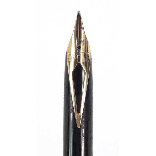 565 - Sheaffer fountain pen with 14ct gold nib and box