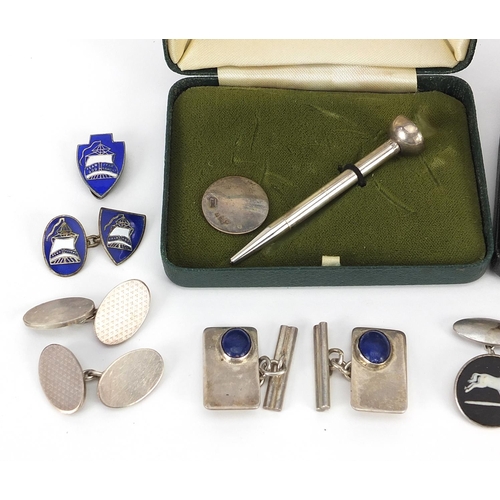 2186 - Collection of silver and white metal cufflinks, money clip and golf tee design propelling pencil, 88... 