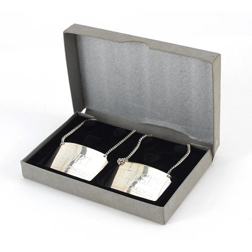 2284 - British Airways, pair of silver Concorde decanter labels housed in a fitted box, Birmingham 1986, 5c... 