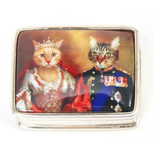 2270 - Rectangular sterling silver pill box, the hinged lid enamelled with a cat king and queen, 3.2cm wide... 