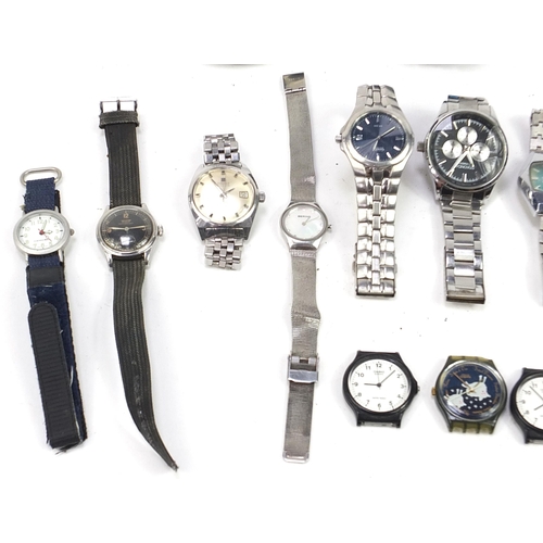 1386 - Vintage and later ladies and gentlemen's wristwatches including Tissot Visodate, Aseikon 23, Citizen... 