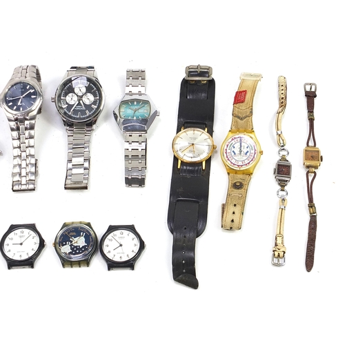 1386 - Vintage and later ladies and gentlemen's wristwatches including Tissot Visodate, Aseikon 23, Citizen... 