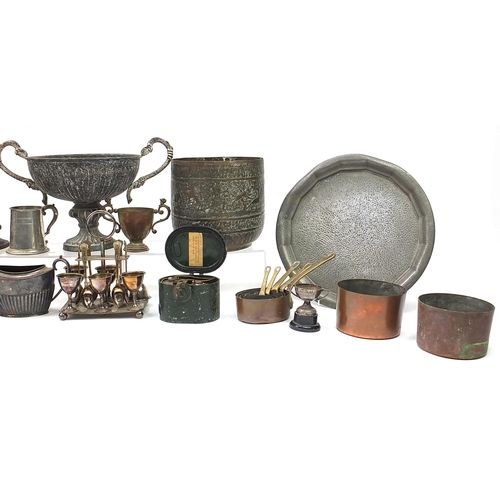 1333 - Antique and later metalware including a pair of Victorian brass candlesticks with pushers, pewter te... 