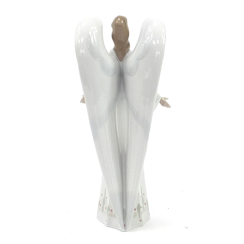 530 - Nao figurine of an angel numbered 1273, with box, 31cm high