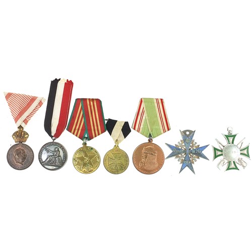 1529 - Seven military interest medals including German, Australian and Russian