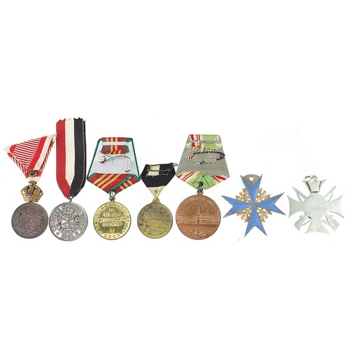 1529 - Seven military interest medals including German, Australian and Russian