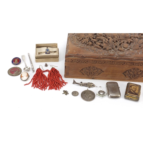 694 - Antique and later jewellery and objects including silver plated vestas, Northern Grammar School for ... 