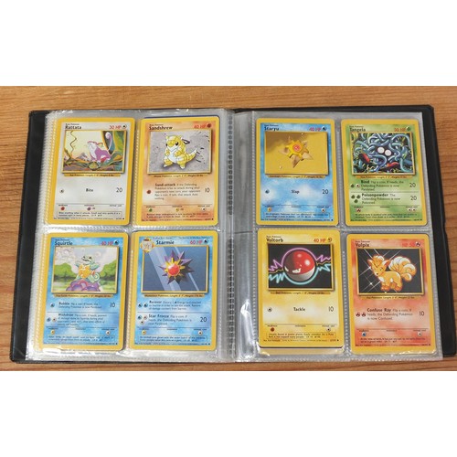 1509 - Part set of original Pokemon Base Set trade cards and holographic Flipz cards arranged in albums