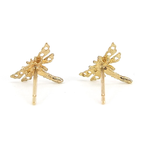 2123 - Pair of 9ct gold dragonfly stud earrings, 8mm wide, 0.5g