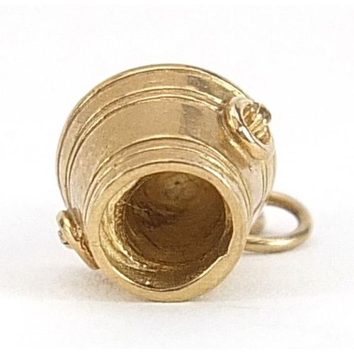 1935 - 9ct gold Champagne and ice bucket charm, 1.4cm high, 2.2g