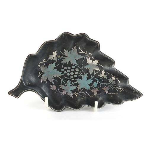 1195 - Scandinavian design cast metal leaf dish with white metal inlay, 15cm wide