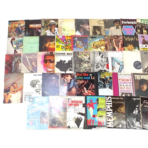 1425 - Vinyl LP records to include Elton John, The Temptations and Duran Duran