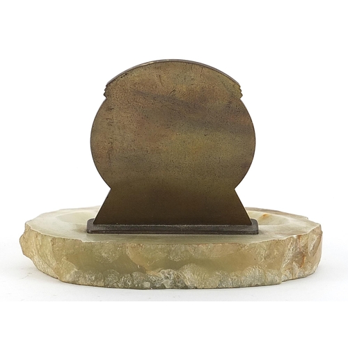 912 - Artwac Rayon Linings Art Deco bronze and onyx ashtray, J Cawthra & Co Ltd, 14.5cm wide