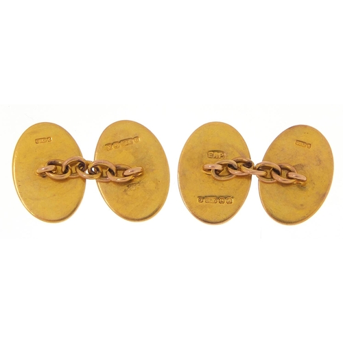 1664 - Pair of 9ct gold cufflinks, 1.8cm wide, 9.0g