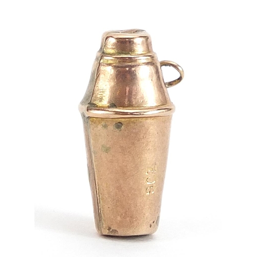 1779 - 9ct gold cocktail shaker charm, 1.5cm high, 0.9g