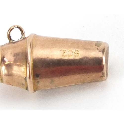 1779 - 9ct gold cocktail shaker charm, 1.5cm high, 0.9g