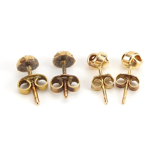 2096 - Two pairs of 9ct gold stud earrings, each 4mm in diameter, total 0.8g