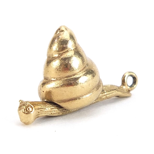 2068 - 9ct gold snail charm, 2.1cm in length, 2.6g