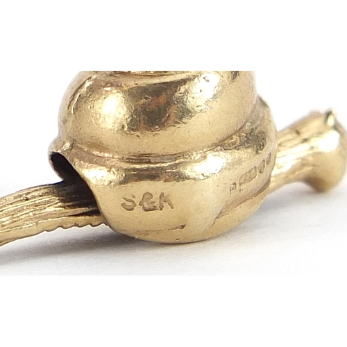 2068 - 9ct gold snail charm, 2.1cm in length, 2.6g