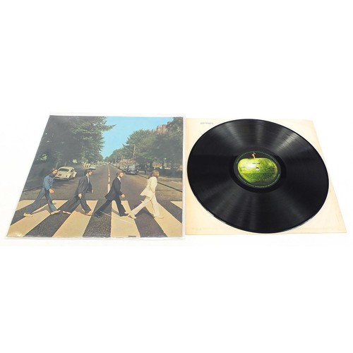 1389 - Five Abbey Road vinyl LP records by The Beatles including one with misaligned Apple sleeve, each PCS... 