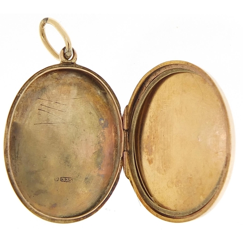 1830 - George V 9ct gold aesthetic oval locket engraved with a bird and flowers, Birmingham 1912, 2.5cm hig... 