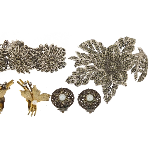 2146 - Vintage costume jewellery including a pair of silver marcasite clip on earrings, white metal marcasi... 