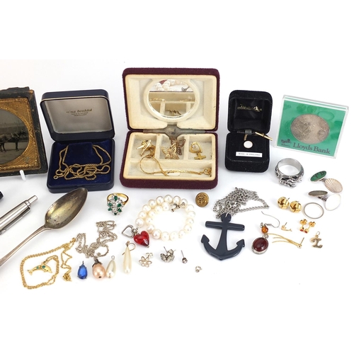 2160 - Costume jewellery and objects including a pair of silver cufflinks, Georgian silver teaspoon, freshw... 