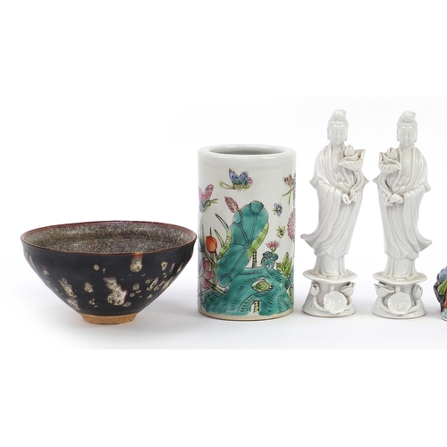 959 - Chinese porcelain including a cylindrical brush pot hand painted in the famille rose palette, bowl h... 