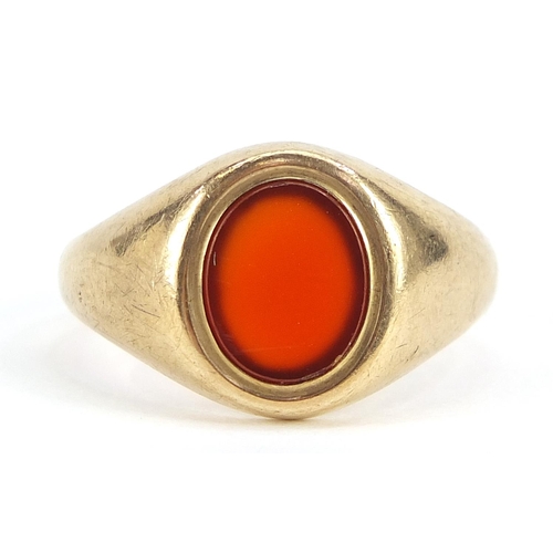 1727 - 9ct gold carnelian signet ring, size S, 6.8g