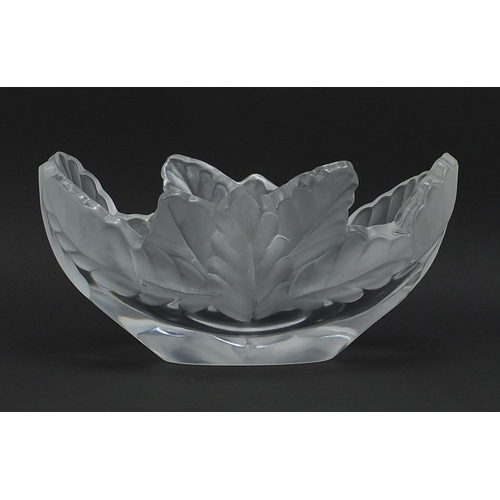 330 - Lalique, French frosted glass oak leaf bowl, etched Lalique France to the base, 19.5cm wide