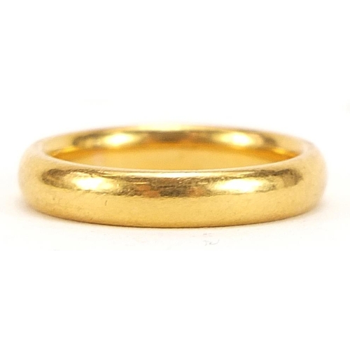 1724 - 22ct gold wedding band, size K/L, 5.7g