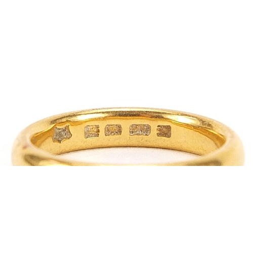 1724 - 22ct gold wedding band, size K/L, 5.7g