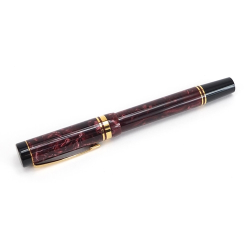 101 - Parker red marbleised fountain pen with 18k gold nib and case