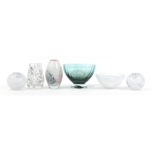 469 - Art glassware including a pair of Kosta Boda candleholders, Mdina vase and large Caithness bowl, the... 