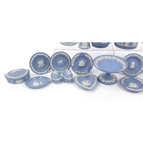 1078 - Collection of Wedgwood blue and white Jasperware including lidded jar and trinkets, the largest 16.5... 